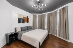 Sleeps 8, Stylish Home, Great Access NYC & EWR