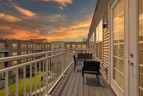 Stylish 2BR/2BA Suite | Mins to Universal & Disney